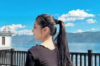 微密圈 – 直击内心的诱惑，120斤的小王同学这波福利写真集赶快下载！