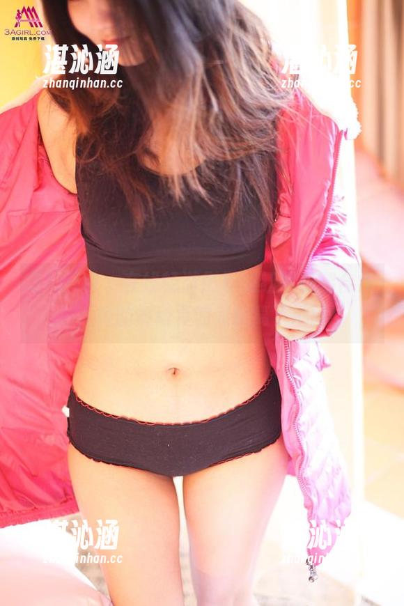 3Agirl-彤彤 3Agirl - 在线畅游彤彤的红黑美腿合集,腿的舞动真的是脱离了地面