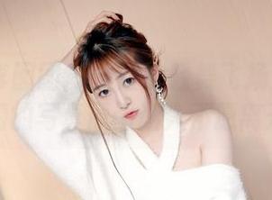 Feilin嗲囡囡 – 蕾丝的轻舞飞扬：悦爷妖精的写真原图让人不愿离开