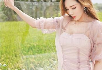 Feilin嗲囡囡 – 沐娜娜的美图虽然好看，内衣资源可得谨慎点