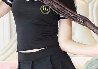 GIRLT果团网 – 王语纯的“裸足”，图库里肯定有超多精彩资源，晚上研究一下。