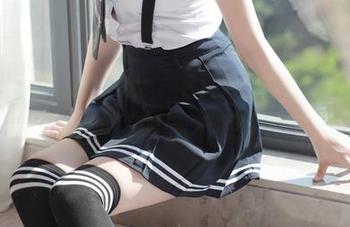 MFStar模范学院 – SiByl李思宁在线呈现：泳池“深藏不露”的魅力