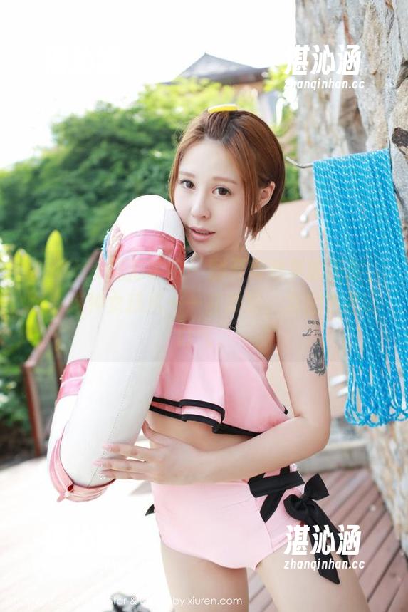 MFStar模范学院 - 翻开南晓梦的美图，啊，这种女孩风—一言难尽，发出羡慕的口气。