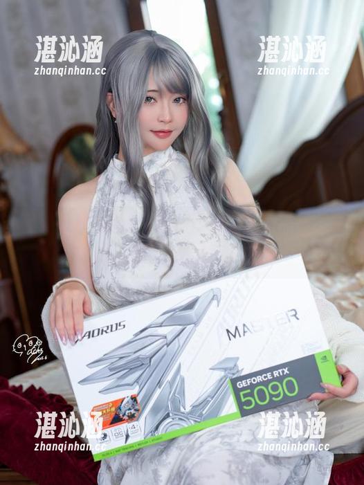 最新灰丝套图，Machi马吉到底隐藏了多少心思，满分好奇中…