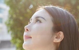 MiiTao蜜桃社 – 别急着逃！琉璃lily的豹纹写真让你在丛林里吃饭喝酒