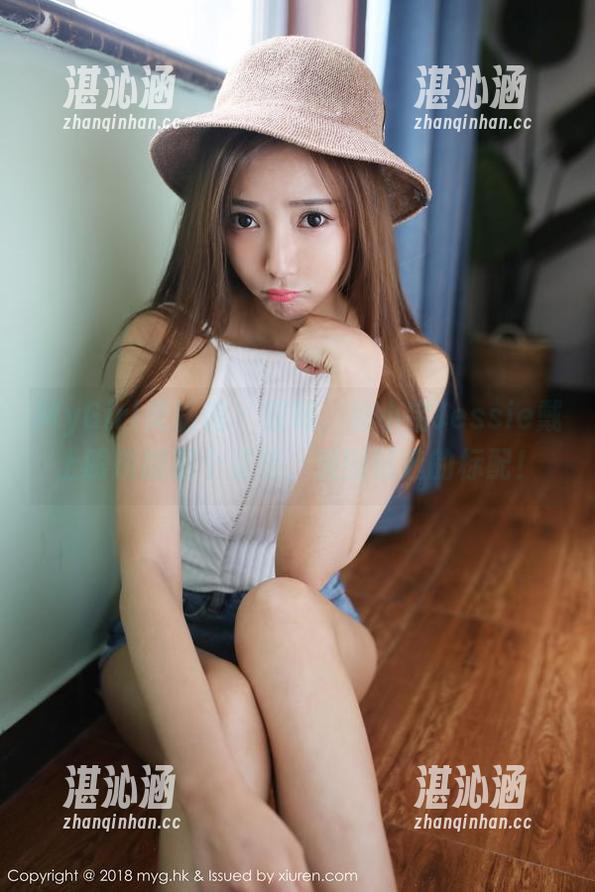 MyGirl美媛馆 - 哎呀，徐小宝Jessie戴上眼镜的那个姿势，美图精选的标配！