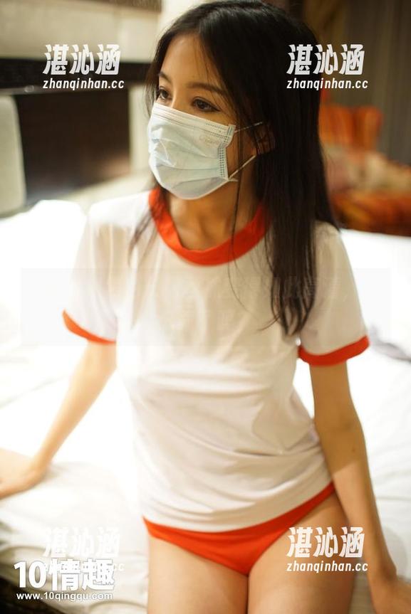 ROSI把黑色长筒丝袜变得如此高清，你下载了吗？
