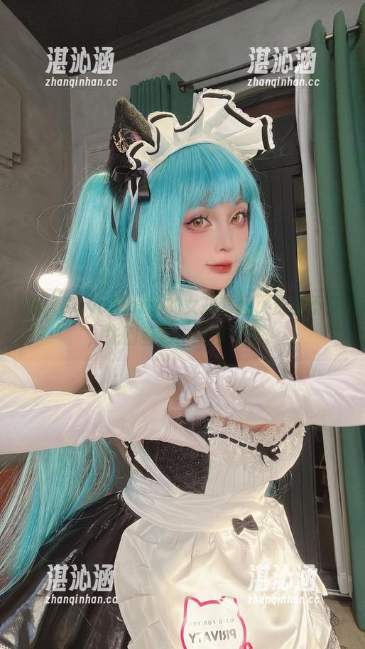 SayoMomo 哦,SayoMomo的女孩套图,资源不多,先别着急,慢慢来吧。