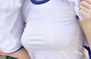 TGOD推女神 – 豆豆眼里的莫雅淇与她的牛仔裤，像是随时准备开一场小型时装秀，快来瞧瞧这些图片吧。