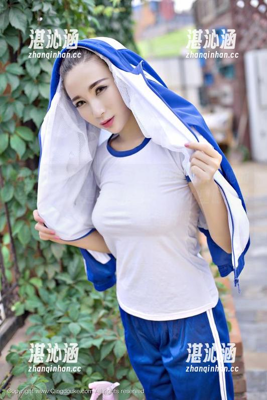 TGOD推女神 - 豆豆眼里的莫雅淇与她的牛仔裤，像是随时准备开一场小型时装秀，快来瞧瞧这些图片吧。