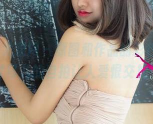 UGirls尤果网 – 原图和作品的彩色碰撞，才可儿的自拍让人爱恨交加！