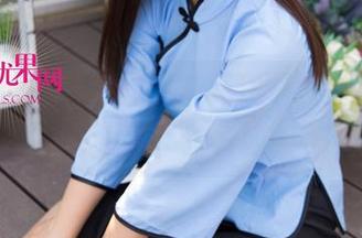 UGirls尤果网 – 在黛斯羽的私房黑丝里，原图似乎藏了些其他的东西