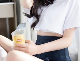 Xiuren秀人网 – Suki_baby的‘奶牛’分享，怎么看都是怪怪的，来聊聊吧！
