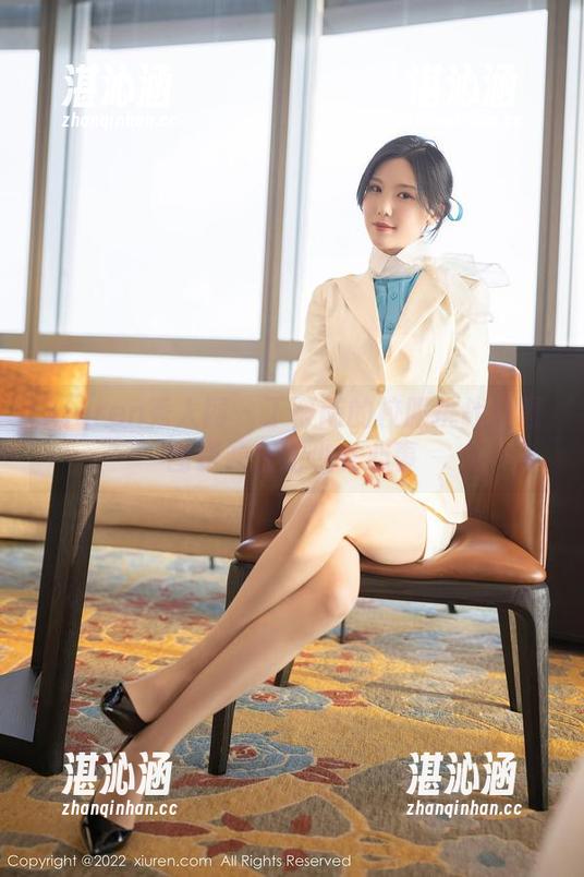 Xiuren秀人网-丁筱南 Xiuren秀人网 - 丁筱南的校服挑战:原图资源里的少女心事