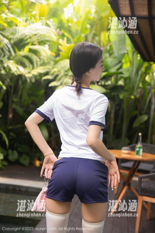 Xiuren秀人网 - 不止是学姐，徐莉芝Booty私房图片的趣味性