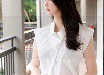 Xiuren秀人网 – 黑丝图包又一发——林文文yooki这一次又怎么看起来那么‘好心’？