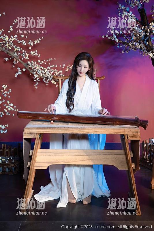 Xiuren秀人网 - 高清兔女郎恋人，王婉悠Queen搅动心弦，下载别犹豫！