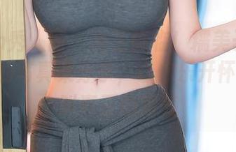 Xiuren秀人网 – 女王降临！糯美子MINIbabe的写真集分享，让你乐开怀：什么叫真正的霸气