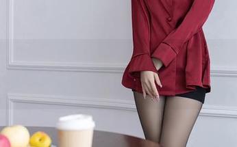 Xiuren秀人网 – 看着这海边的糯美子Mini，海风似乎也带来了些许私房情愫…