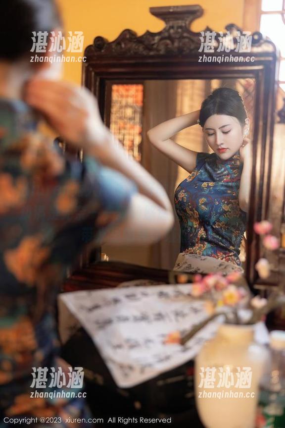 Xiuren秀人网-萝莉悠悠酱 Xiuren秀人网 - 说好的清新气质,结果却满是无奈——萝莉悠悠酱最新图集《吊带》里的神奇碰撞。