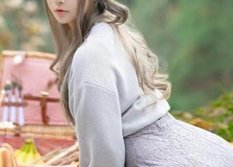 嗨，yuuhui玉汇的美腿图库正在高潮，高清透视让人心动！