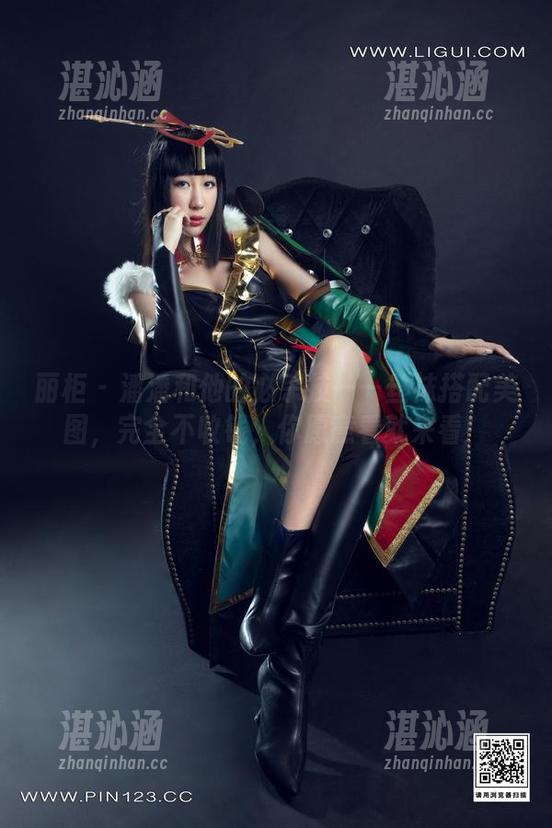丽柜 - 潘潘和他的必杀技——丝袜搭配美图，完全不收钱，你愿意看就来看！