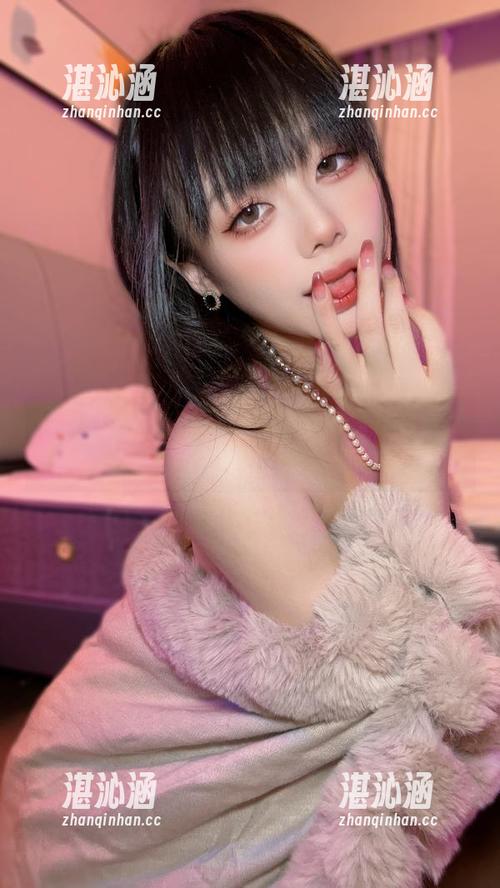 从原图出发，九言牛仔裤告诉你什么是撩人不自觉