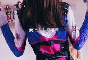 最新套图出炉，佳佳酱ovo的肉丝不仅好吃还特别有料！嘿嘿。