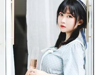 依依超级懒的私房图包，黑桃A的气质好像特别的“别扭”了些？