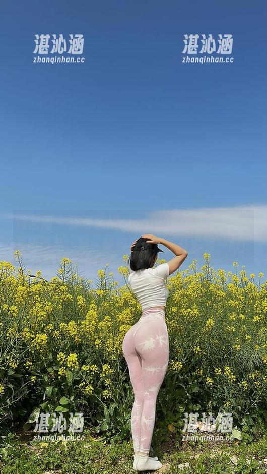 微密圈 - 探寻俏妞qiaoniu66的疯狂修女在线作品，每一帧都让你忍不住多看一眼！
