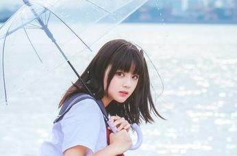 在线看兔玩映画，楼梯黑丝让我留下无尽遐想，哈哈！