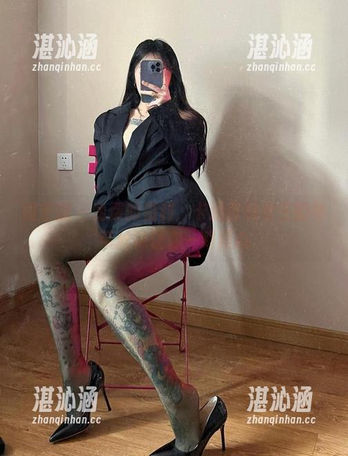 微密圈 - 免费的福利，卡通百科老王的吊带丝袜让你一眼倾心