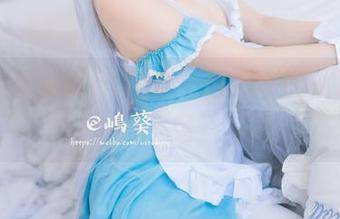 原图里的泳装JK制服，喵糖映画这次做得挺不错。