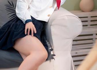 喵糖映画又来了，灰裙JK制服的写真更新，让我也想试试。