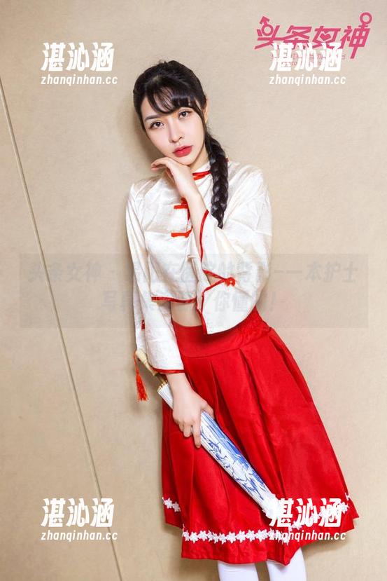 头条女神-易阳 头条女神 - 易阳在医院的背影–一本护士写真集资源,你懂的!