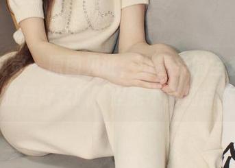 小众视觉 – 原图见证，小薯条的全套制服，衣服是好衣服，但能不能加点东西？