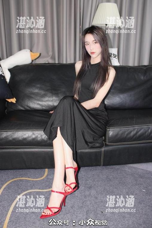小众视觉-彤彤 小众视觉 - 彤彤的女孩们在这里,不要别的,只想要个免费图集