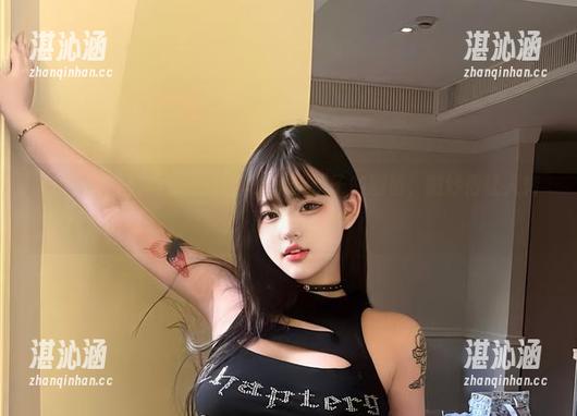 小优优子 微密圈 - 最新版本的写真:小优优子的剧情,微妙得让人转头再看几眼。