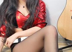 我只想对这图集里的每一张原图说：小女巫露娜的可爱无人能敌啊。