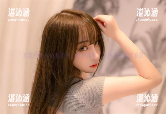 尤猫醒醒ovo的福利，粉色满分，原图还在等你发现