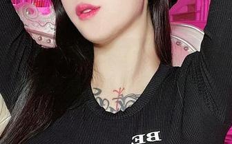 微密圈 – 张老师又来了！最新豹纹女人，图包里隐约透出点神秘呢。