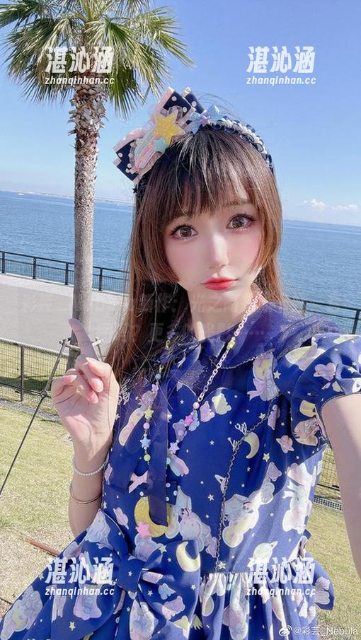 彩芸_Nebula 彩芸_Nebula新作:光之高扬斯卡娅,套图吗?更多的光影……