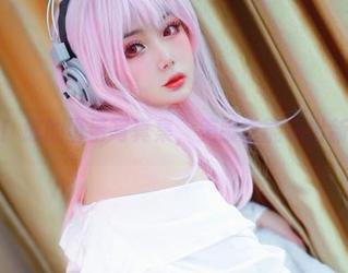 再更新！您的蛋蛋写真集，美脚也能玩出新花样！
