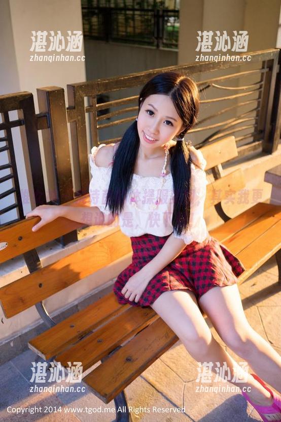 推女神 - 倪诗茵的体操服美图，其实我更想说的是，快下载！
