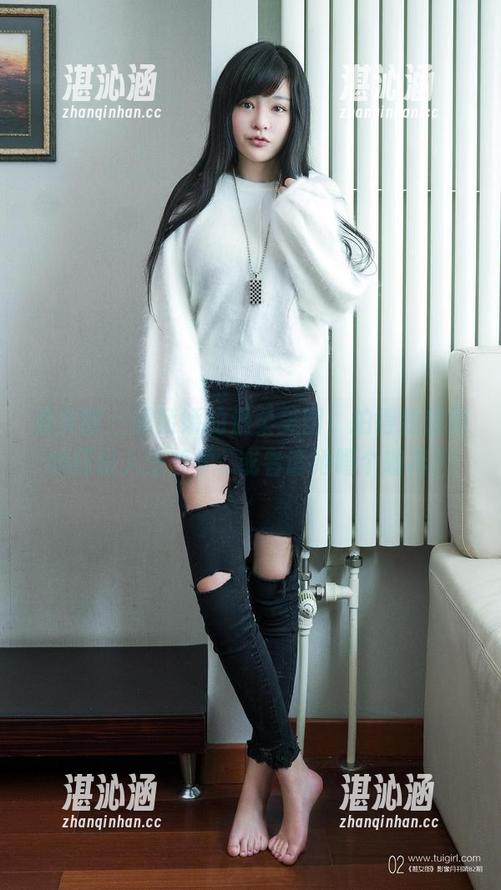推女郎 - 潘娇娇的温柔美图，拍得我想跟她探讨人生哲学...或者请她喝个咖啡？