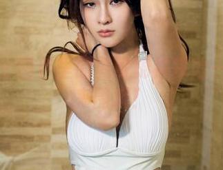 推女郎 – 图包里的黄可棉袜探险——赶紧来围观！