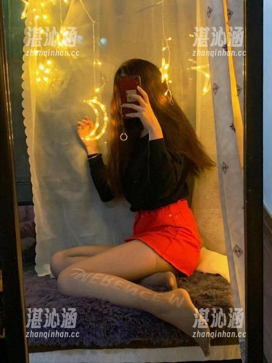 微密圈 - 提袜少女新作眼镜登场，免费资源掌握在手，别再犹豫了！