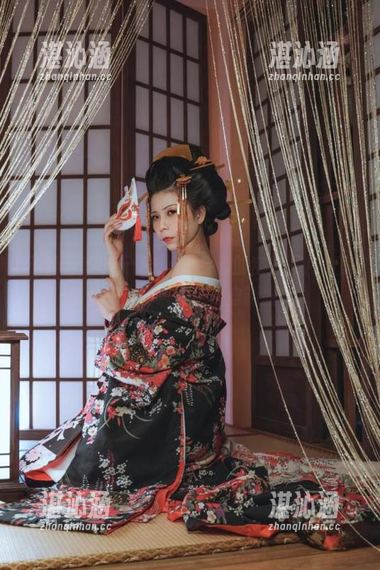 不看无颜小天使wy不会懂的空姐图片合集，让人一瞬间也想穿制服？