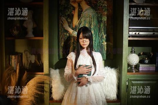 晓美妈的狼少女Cos，谁还把她当人看啊？