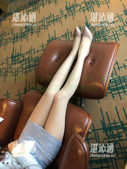 微密圈 - 大家看！“梦里一只喵”新推圣诞限定写真，更新超暖心